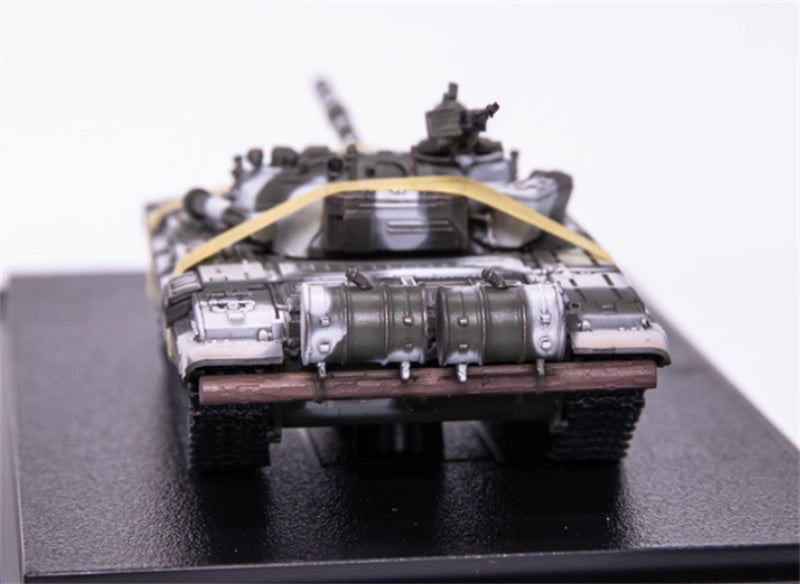 ARTISAN Russian T-72A main battle tank guards snow camouflage 1:72 Tank Pre-built Model