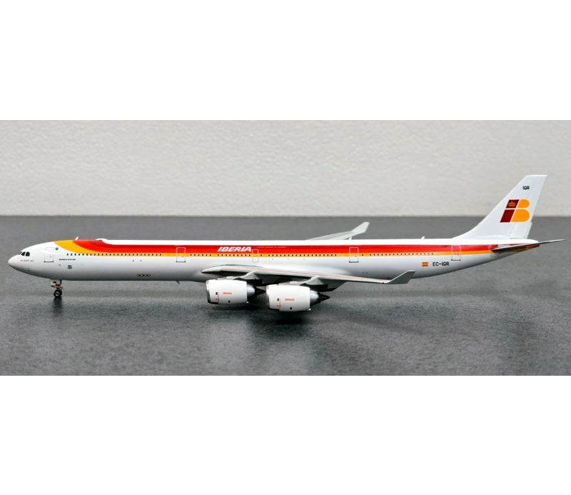 Phoenix 1:400 Iberia A340-600 EC-IQR  DIECAST Model