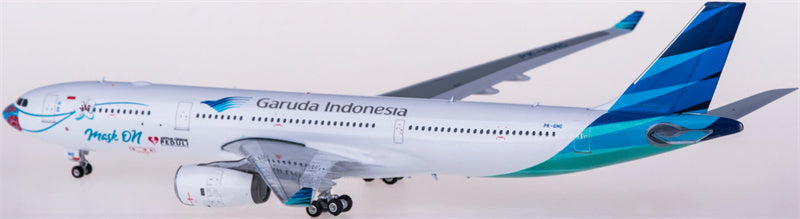 Phoenix Garuda Indonesia Airbus A330-300 PK-GHC 1:400 Diecast Model view 2