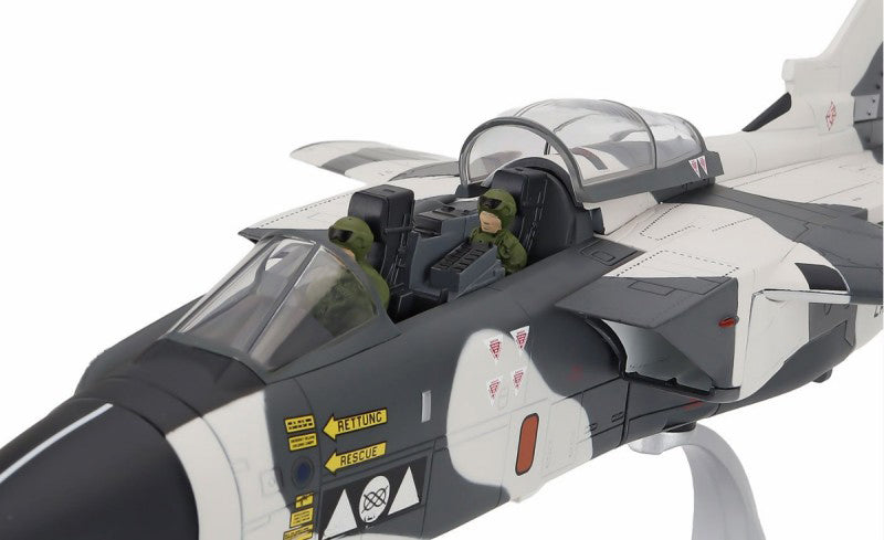 CORGI RAF / Norway Tornado GR1A No.II(AC) Sqn. 1:48 Model 1995 Limited Edition  ZA371/C