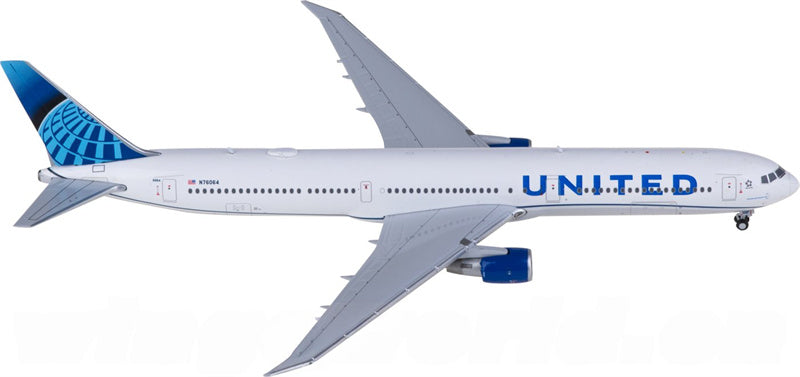 Geminijets United Airlines Boeing 767-400ER N76064 1:400 Diecast Model view 4