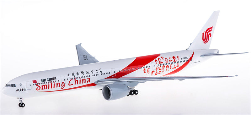 Hogan Air China Boeing 777-300ER B-2035 Smiling China 1:200 ABS Model view 3