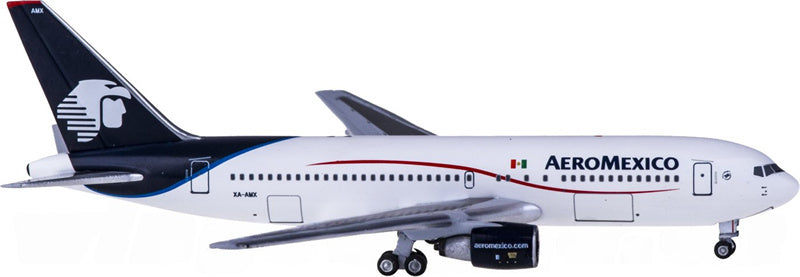 AeroClassics Aeromexico Boeing 767-200 XA-AMX 1:400 Diecast Model view 3