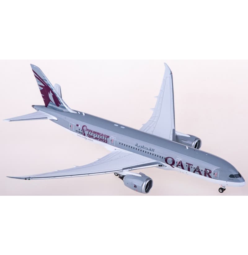 Phoenix Qatar Boeing 787-8 A7-BCM 1:400 Aircraft Pre-built  Airliner Model Display