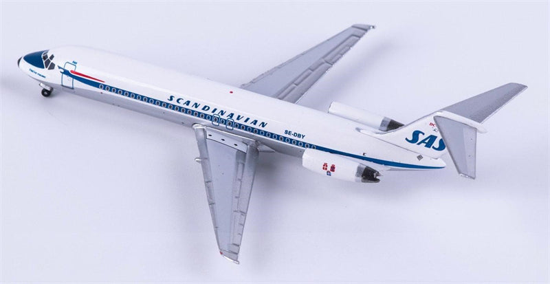 AeroClassics 1:400 SAS McDonnell Douglas DC-9-32 SE-DBY  DIECAST Model