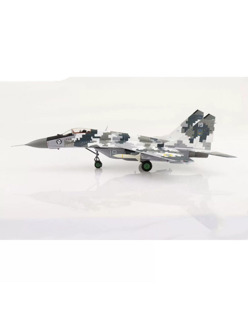 HOBBY MASTER Ukrainian Air Force MiG-29 9-13  1:72 Model   Ghost of Kyiv #19
