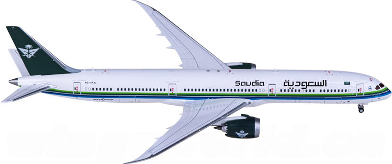 JC Wings Saudia Boeing 787-10 HZ-AR32 1:400 Diecast Model view 1