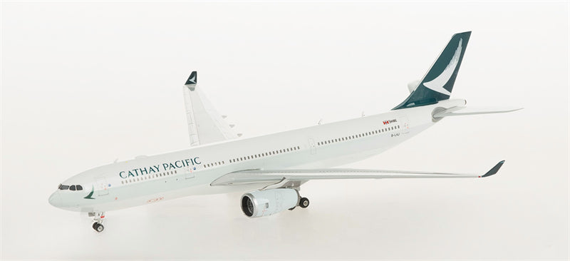 Phoenix 1:400 Cathay Pacific Airbus A330-300 B-LAJ  DIECAST Model