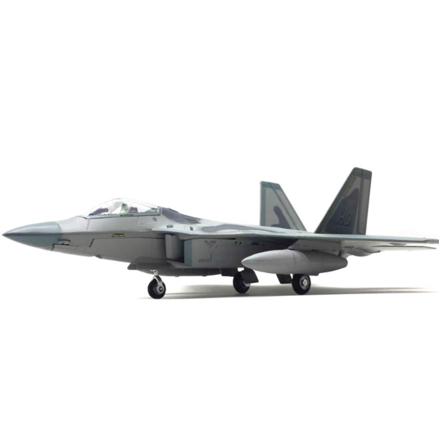 FLOZ US Lockheed Martin F-22 Raptor fighter jet 1:100 Aircraft Pre-built Model