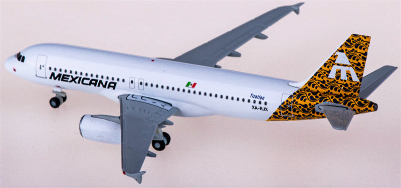 Herpa Mexicana Airbus A320 XA-RJX 1:500 Diecast Model view 2