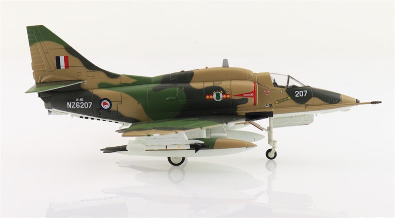 HOBBY MASTER A4K Skyhawk NZ6207 No.75 Squadron RNZAF New Zealand 1:72 Aircraft Pre-built Model