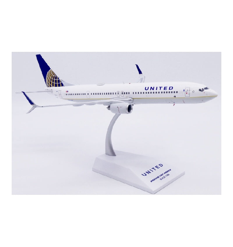 JC Wings 1:200 United Airlines Boeing 737-900 N37437  DIECAST Model