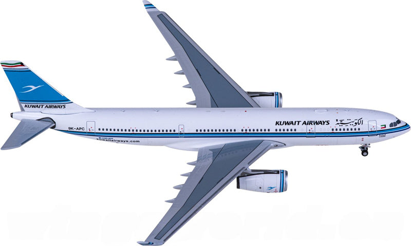 NG Models Kuwait Airways Airbus A330-200 9K-APC 1:400 Diecast Model view 3