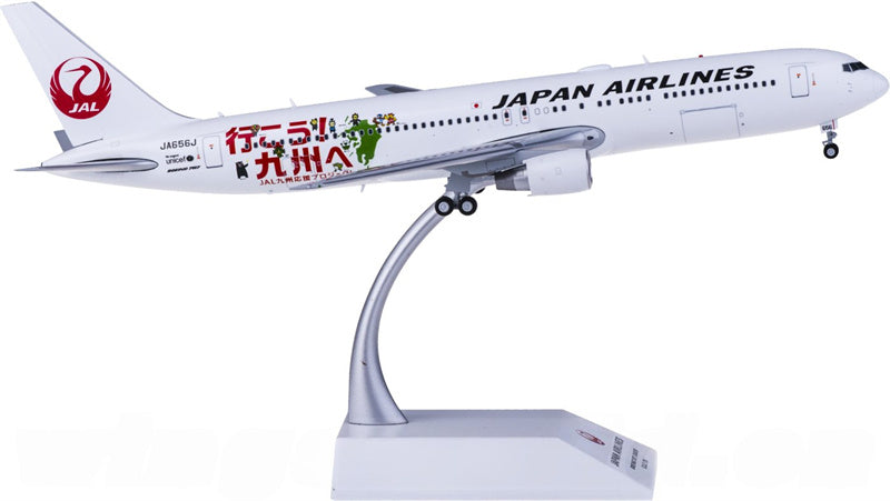 JC Wings Japan Airlines Boeing 767-300ER JA656J 1:200 Diecast Model view 1