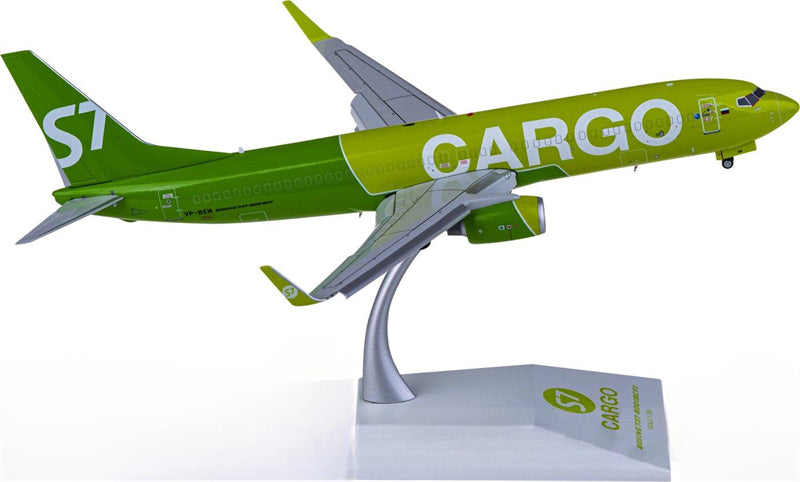 JC Wings S7 Cargo Boeing 737-800BCF VP-BEM Flaps Down 1:200 Diecast Model view 1