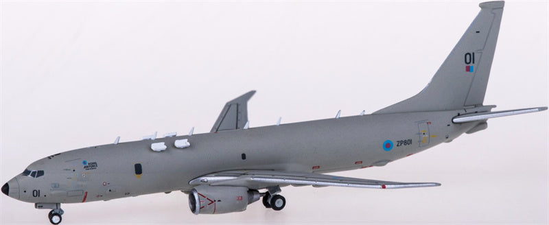 Geminijets RAF Boeing P-8A ZP801 1:400 Diecast Model view 1
