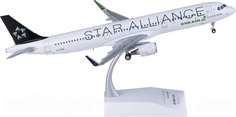 JC Wings EVA Air Airbus A321 B-16206 Star Alliance 1:200 Diecast Model view 2