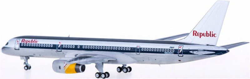 NG Models Republic Airways Boeing 757-200 N606RC 1:400 Diecast Model view 3