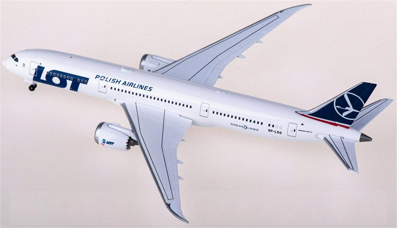 Herpa LOT Boeing 787-9 Dreamliner SP-LSG 1:500 Diecast Model view 3