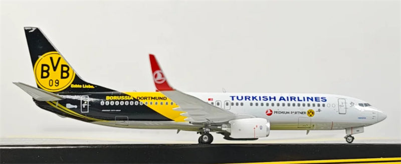 Phoenix 1:400 Turkish Airlines B737-800 TC-JHU DIECAST Model