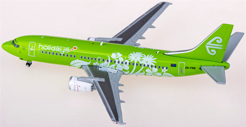 JC Wings Air New Zealand Boeing 737-300 ZK-FRE 1:400 Diecast Model view 3