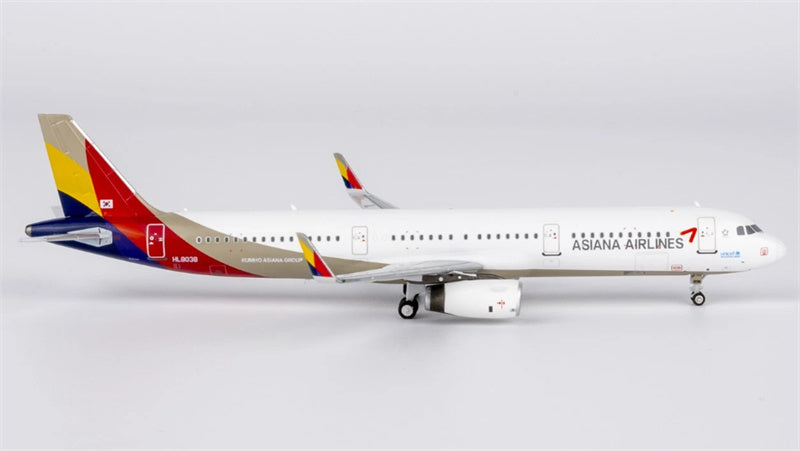 NG Models Asiana Airbus A321 HL8038 1:400 Aircraft Model