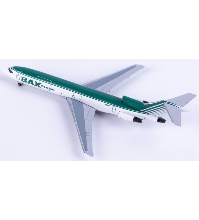 Aeroclassics 1:400 BAX Global Boeing 727-200 N6816  DIECAST Model