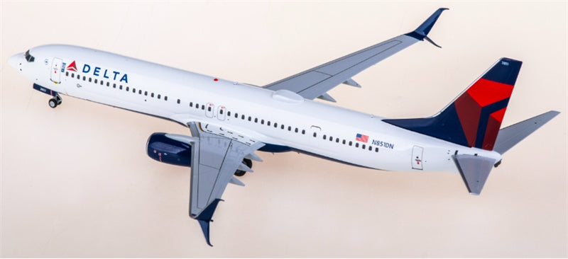 NG Models Delta Air Lines Boeing 737-900ER N851DN 1:200 Diecast Model view 3