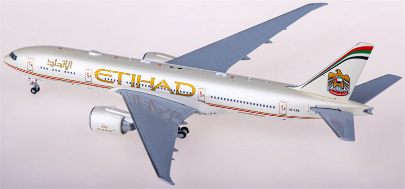 JC Wings Etihad Airways Boeing 777-200LR A6-LRB + Aviationtag 1:400 Diecast Model view 2