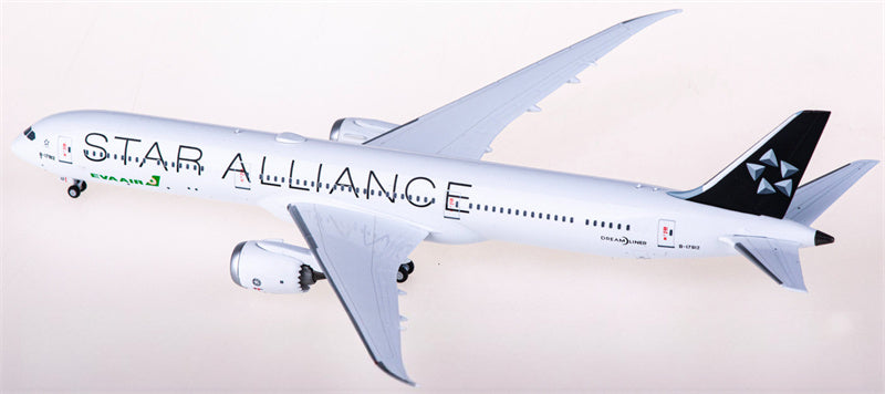 NG Models EVA Air Boeing 787-10 B-17812 Star Alliance 1:400 Diecast Model view 3