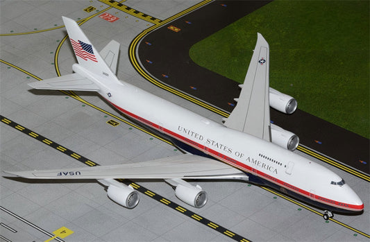 Geminijets 1:200 US Air Force Boeing 747-8 31000  DIECAST Model