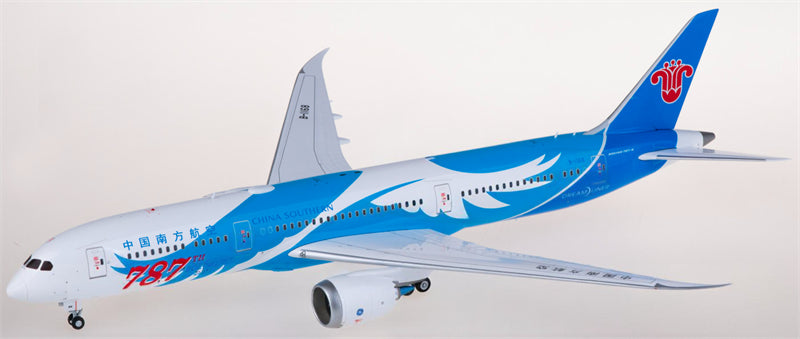 SQ Wings China Southern Boeing 787-9 B-1168 1:200 Diecast Model view 1