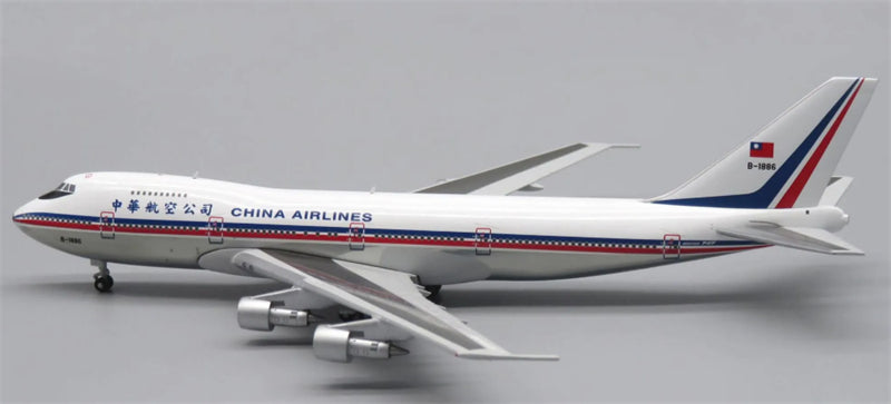 Apollo 1:400 China Airlines B747-200 B-1886 belly polishing DIECAST Aircraft Model