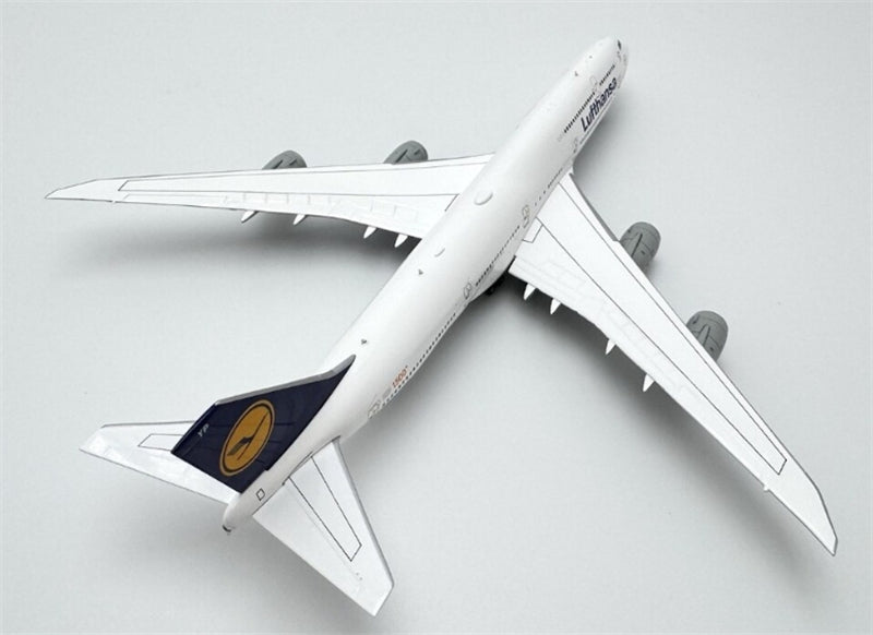 YY Wings Lufthansa Airlines Boeing 747-8 D-ABYP 1500th 1:400 Diecast Model view 2