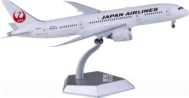 SQ Wings Japan Airlines Boeing 787-8 JA844J 1:200 Diecast Model view 1
