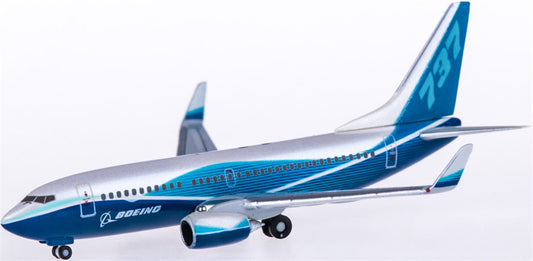 Hogan Boeing 737-700 1:500 Diecast Model view 1