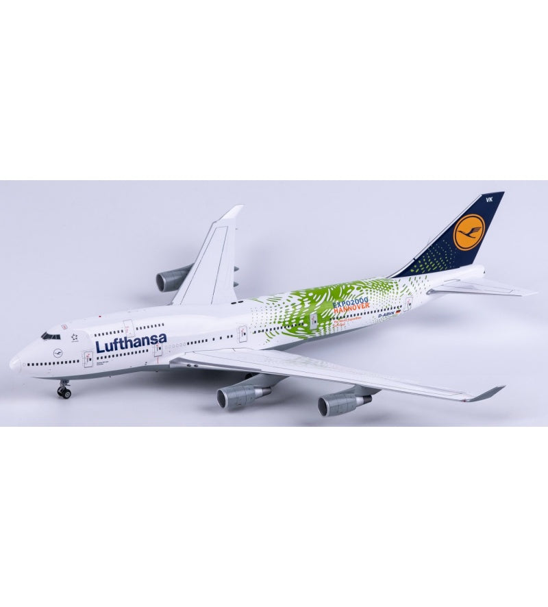 SQ Wings 1:200 Lufthansa Boeing 747-400 D-ABVK  DIECAST Model