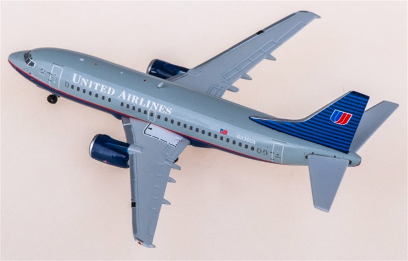 Geminijets 1:400 United Airlines Boeing 737 N936UA Diecast Model view 3