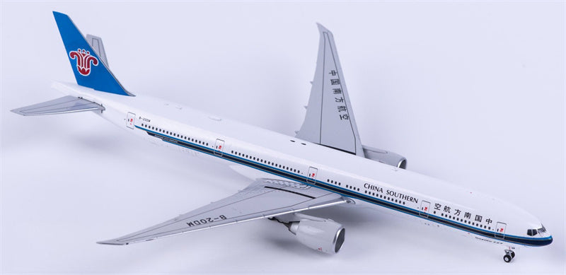 NG Models China Southern Boeing 777-300ER B-20DM 1:400 Diecast Model view 3