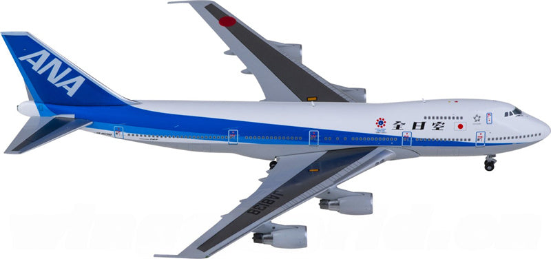 JC Wings ANA Boeing 747-100SR JA8138 w/ Sticker 1:400 Diecast Model view 2