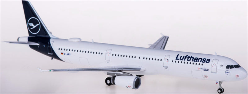 Herpa Lufthansa Airbus A321 D-AIRY 1:200 ABS Model view 1