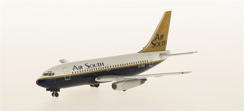 AeroClassics Air South Boeing 737-200 EI-CKW 1:400 Diecast Model view 2