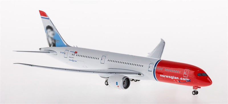 Phoenix Norwegian Air Shuttle Boeing 787-9 EI-LNI 1:400 Diecast Model view 3