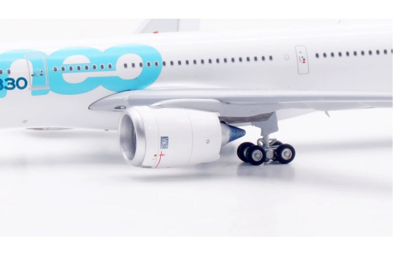 Aviation 1:400 Airbus A330-900NEO F-WTTN  DIECAST Model