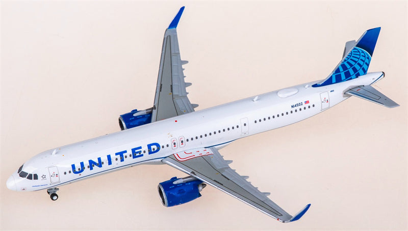 Geminijets 1:400 United Airlines Airbus A321neo N14502 Diecast Model view 4