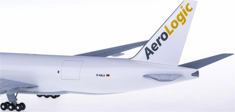 Hogan Aero Logic Boeing 777-200F D-AALA 1:200 ABS Model view 3
