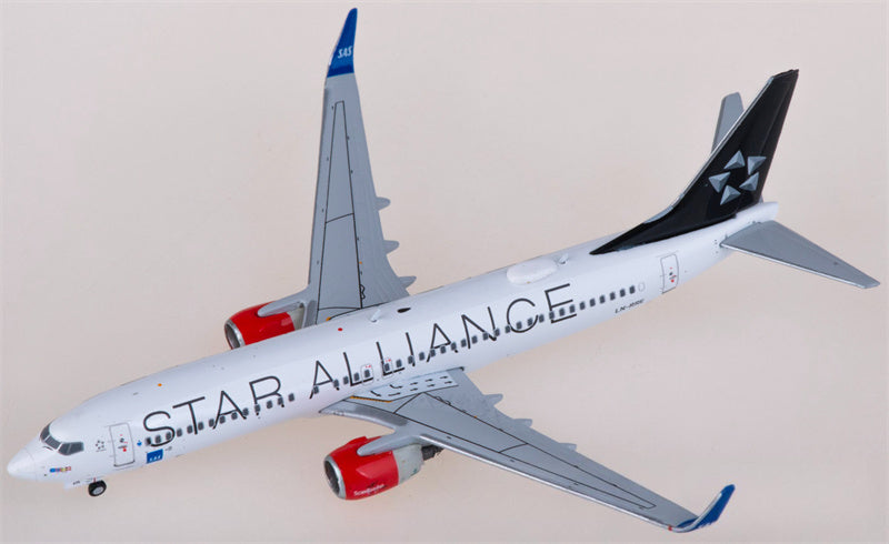 JC Wings SAS Boeing 737-800 LN-RRE Star Alliance 1:400 Diecast Model view 3