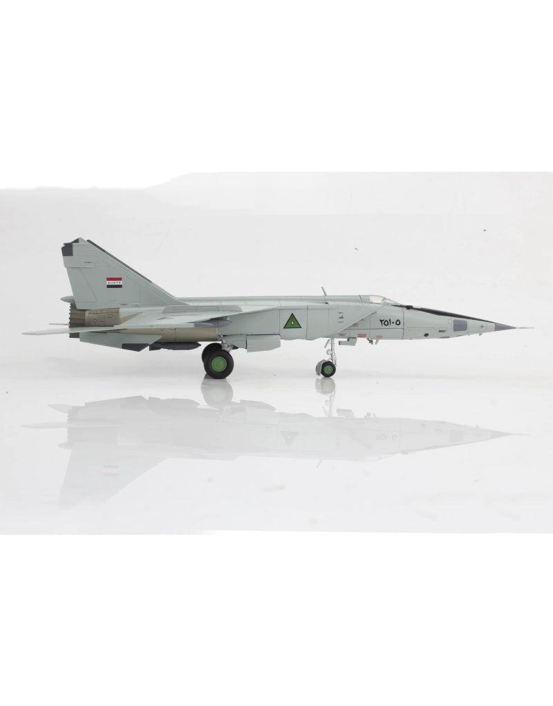 HOBBY MASTER Iraqi Air Force MiG-25RBT National Museum of the USAF 1:72 Model    25105