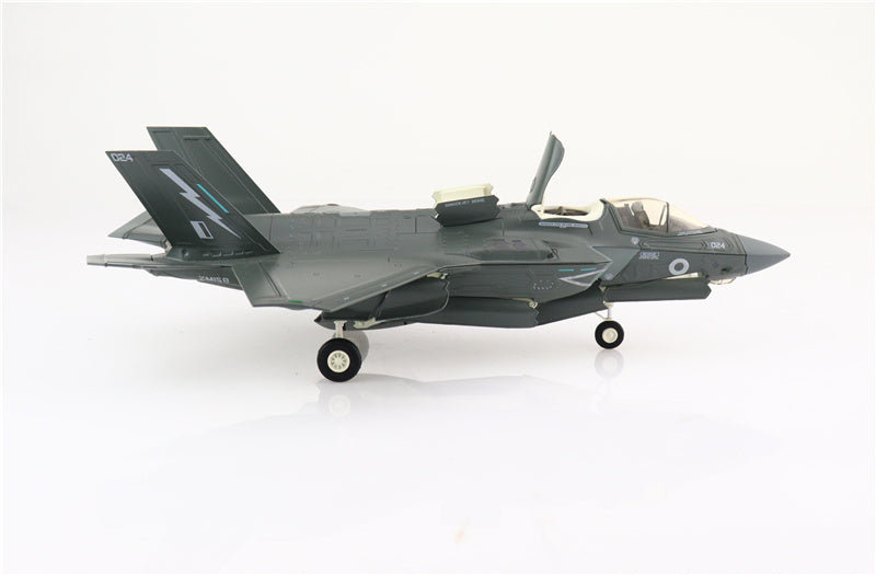 HOBBY MASTER F-35B Lightning II ZM158 617 Sqn. RAF March Estonia 2022 1/72 Aircraft Pre-built Model