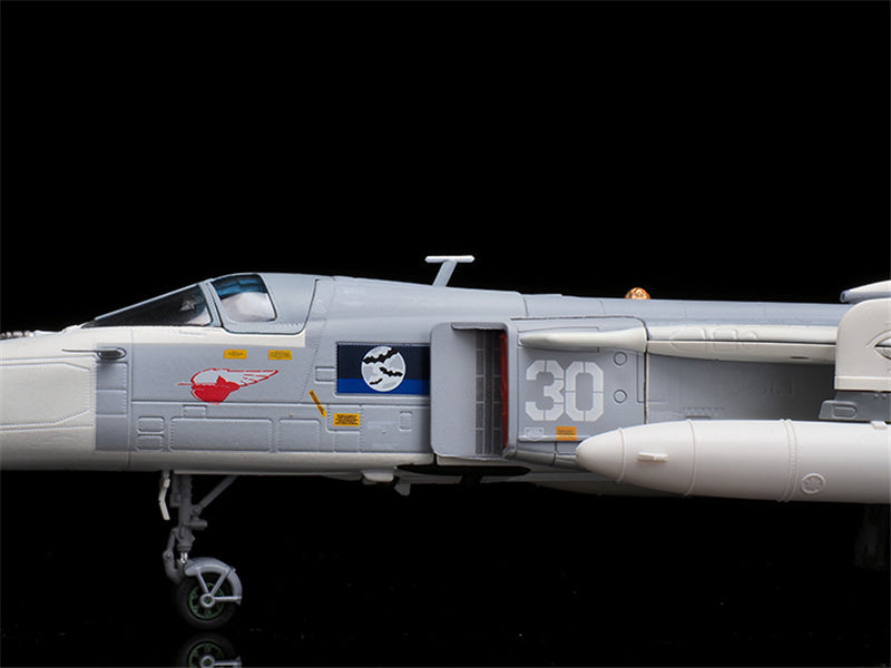CALIBRE WINGS SU-24MR Russian Navy 30 White 1:72 Aircraft Pre-built Model